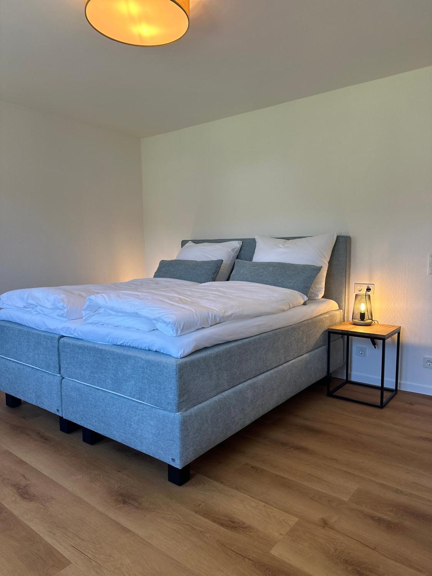 Moselappartements By Weingut Marco Adamy Losnich ภายนอก รูปภาพ