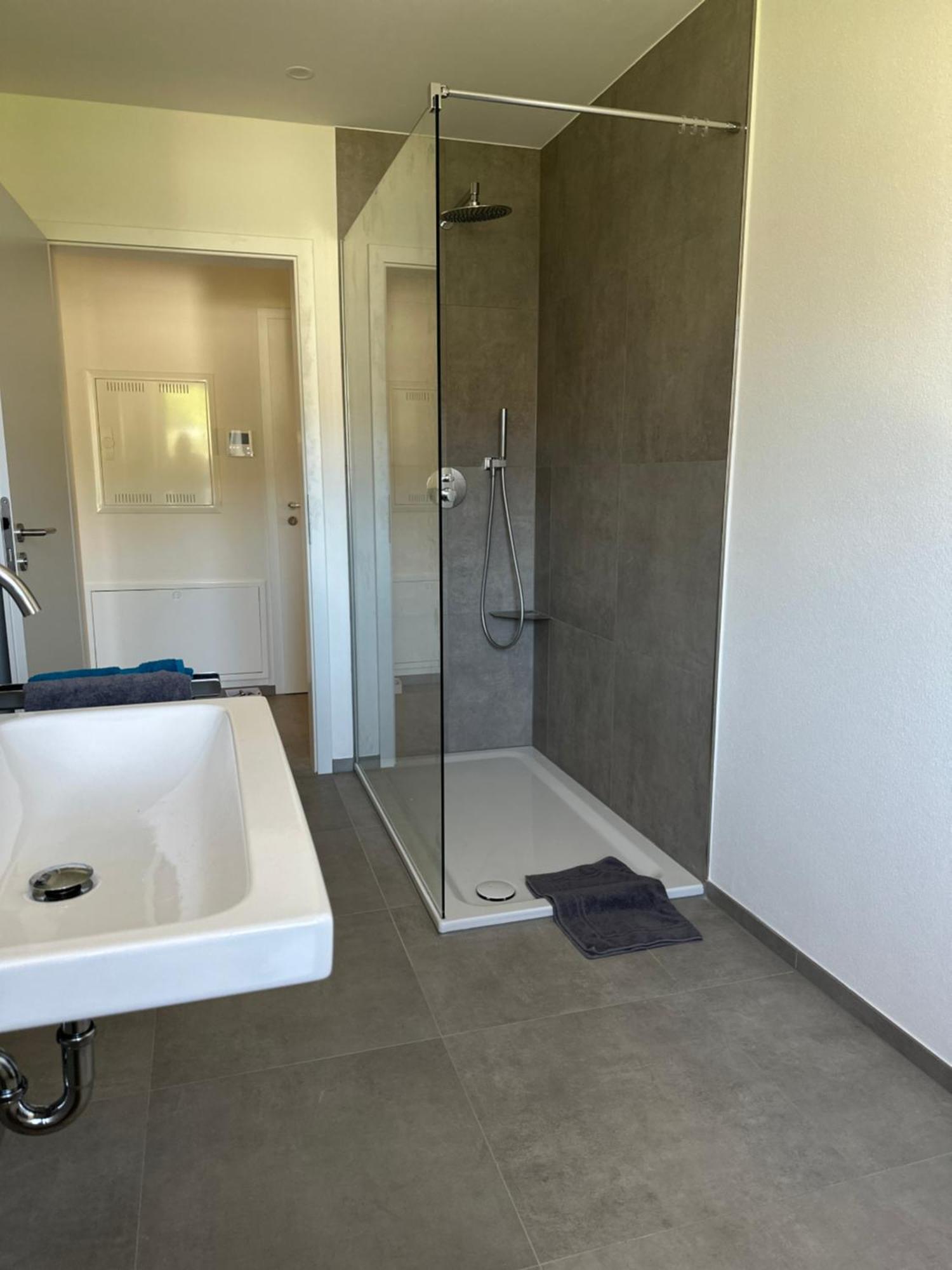Moselappartements By Weingut Marco Adamy Losnich ภายนอก รูปภาพ