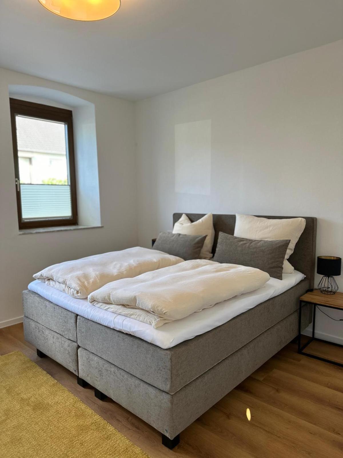 Moselappartements By Weingut Marco Adamy Losnich ภายนอก รูปภาพ